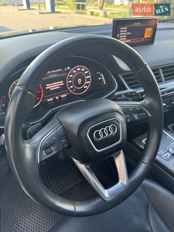 Внедорожник / Кроссовер Audi Q7 2017 в Ивано-Франковске