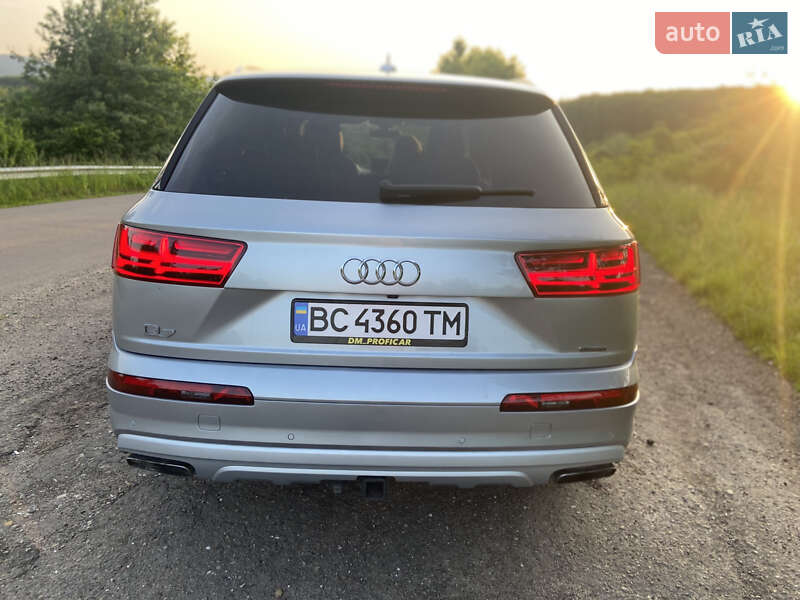Позашляховик / Кросовер Audi Q7 2016 в Дрогобичі