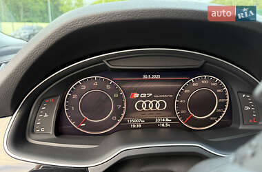 Внедорожник / Кроссовер Audi Q7 2016 в 