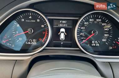 Внедорожник / Кроссовер Audi Q7 2015 в 