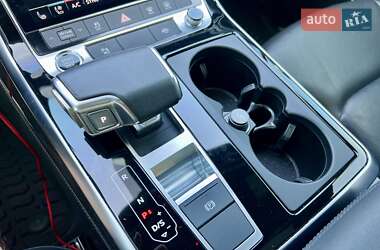 Внедорожник / Кроссовер Audi Q7 2020 в 