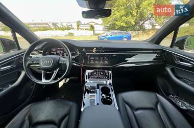 Внедорожник / Кроссовер Audi Q7 2020 в 