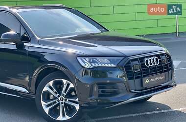 Внедорожник / Кроссовер Audi Q7 2020 в 