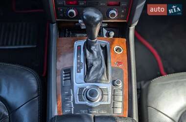 Позашляховик / Кросовер Audi Q7 2007 в 