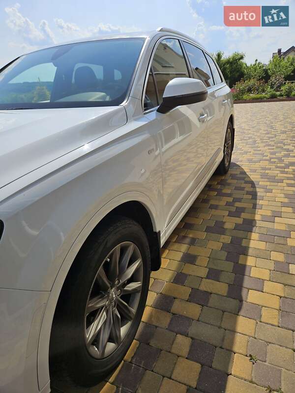 Внедорожник / Кроссовер Audi Q7 2016 в Хмельницком