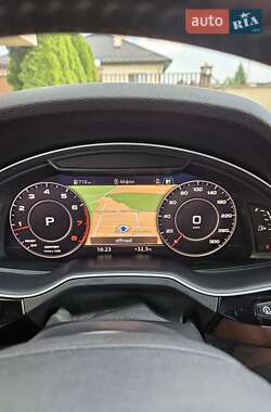 Внедорожник / Кроссовер Audi Q7 2016 в 