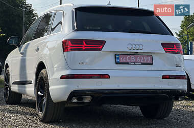 Внедорожник / Кроссовер Audi Q7 2017 в 