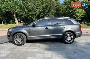 Внедорожник / Кроссовер Audi Q7 2013 в 