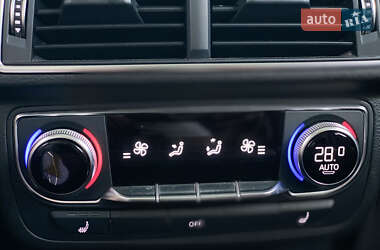 Внедорожник / Кроссовер Audi Q7 2017 в 