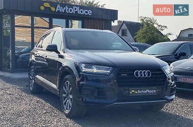 Внедорожник / Кроссовер Audi Q7 2017 в 
