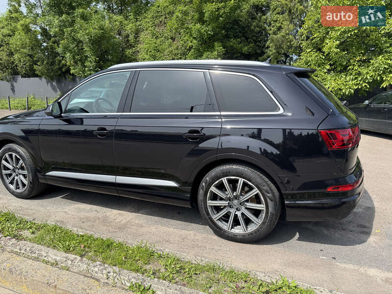 Внедорожник / Кроссовер Audi Q7 2017 в Львове
