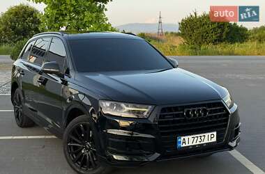 Внедорожник / Кроссовер Audi Q7 2015 в 