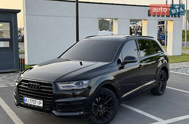 Внедорожник / Кроссовер Audi Q7 2015 в 