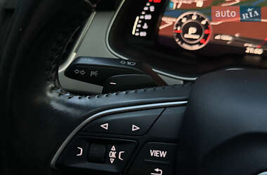 Внедорожник / Кроссовер Audi Q7 2015 в 