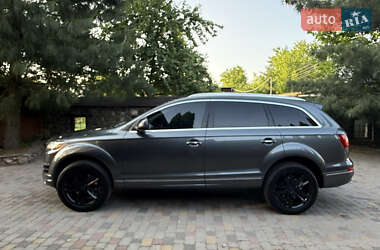 Позашляховик / Кросовер Audi Q7 2015 в 