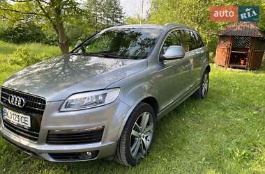Позашляховик / Кросовер Audi Q7 2007 в 
