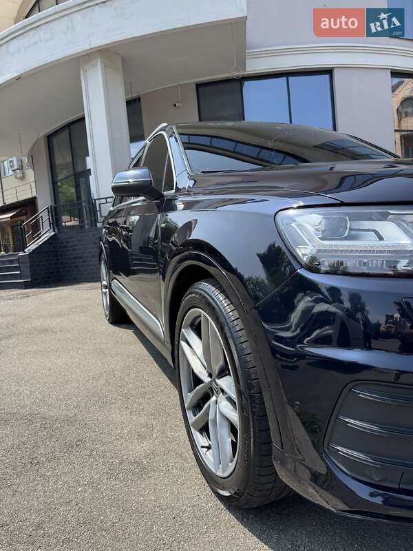 Внедорожник / Кроссовер Audi Q7 2015 в Киеве фото 3 Внедорожник / Кроссовер Audi Q7 2015 в Киеве