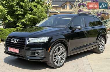 Внедорожник / Кроссовер Audi Q7 2018 в 
