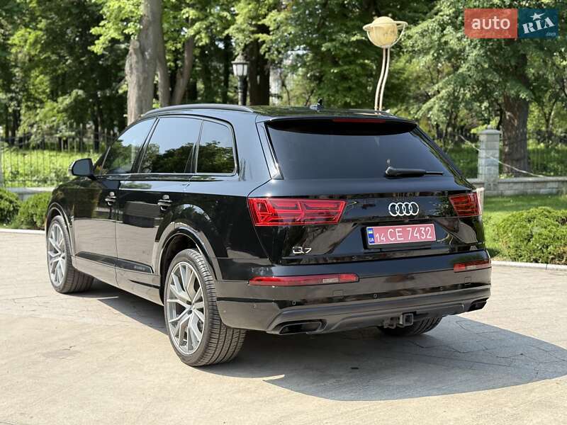 Внедорожник / Кроссовер Audi Q7 2018 в Жовкве