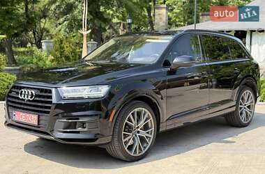 Внедорожник / Кроссовер Audi Q7 2018 в 