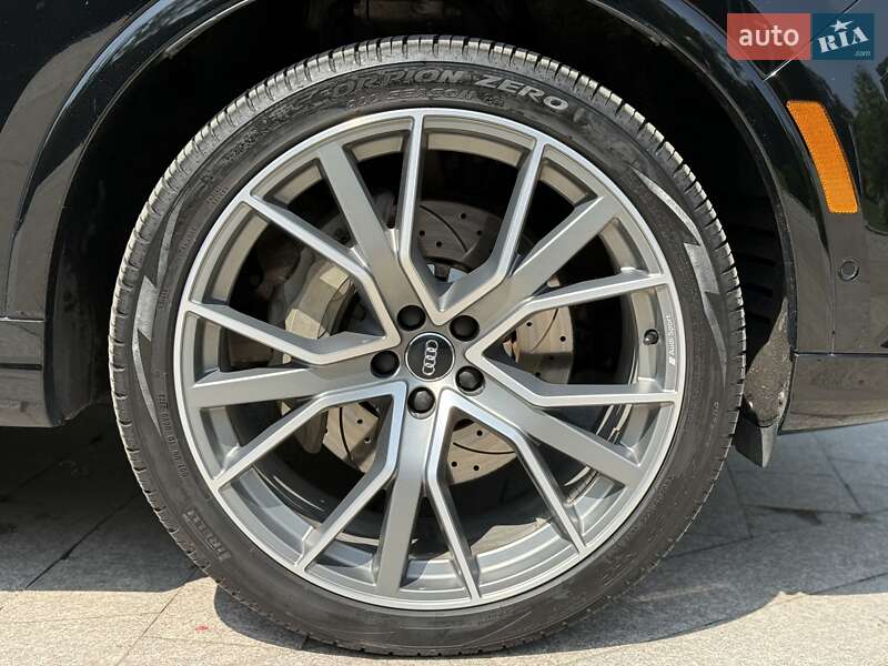 Внедорожник / Кроссовер Audi Q7 2018 в Жовкве