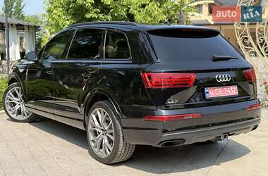 Внедорожник / Кроссовер Audi Q7 2018 в 