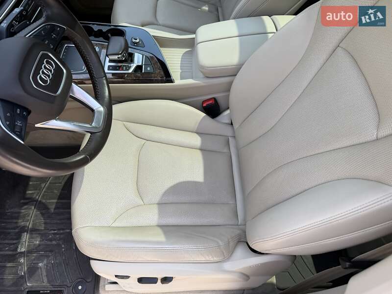 Внедорожник / Кроссовер Audi Q7 2018 в Жовкве