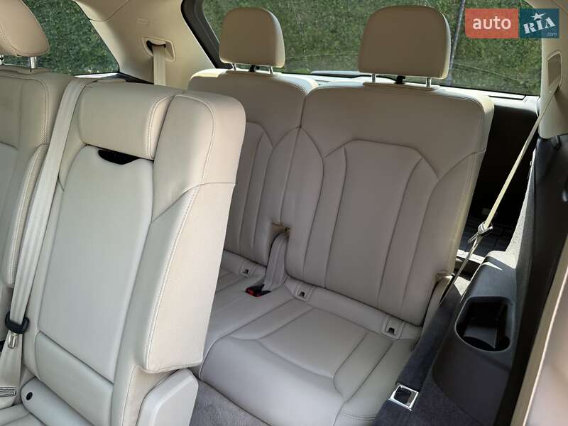 Внедорожник / Кроссовер Audi Q7 2018 в Жовкве