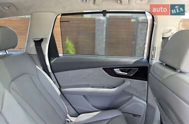 Внедорожник / Кроссовер Audi Q7 2019 в 