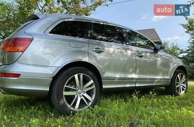 Позашляховик / Кросовер Audi Q7 2007 в 