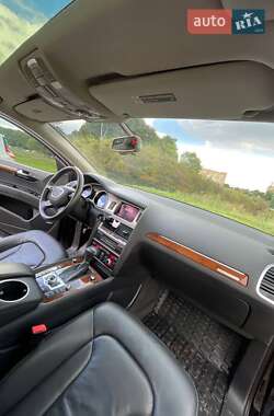 Внедорожник / Кроссовер Audi Q7 2013 в 