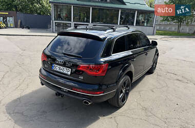 Внедорожник / Кроссовер Audi Q7 2014 в 
