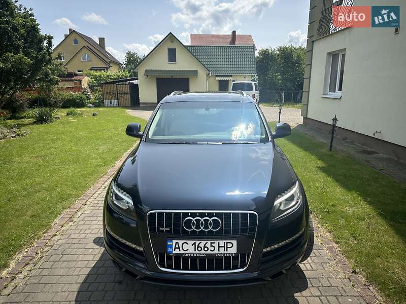 Позашляховик / Кросовер Audi Q7 2012 в Луцьку