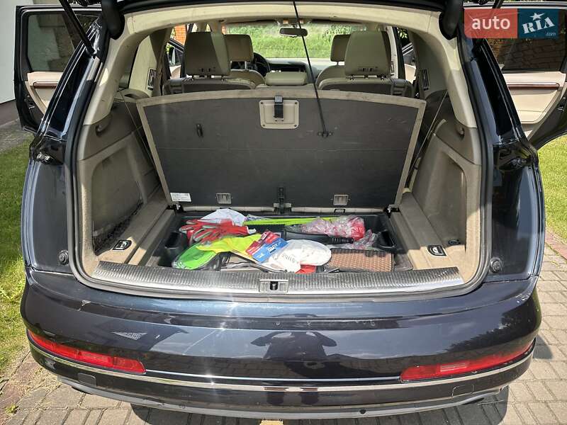 Позашляховик / Кросовер Audi Q7 2012 в Луцьку