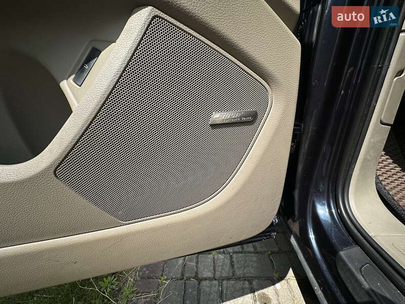 Позашляховик / Кросовер Audi Q7 2012 в Луцьку