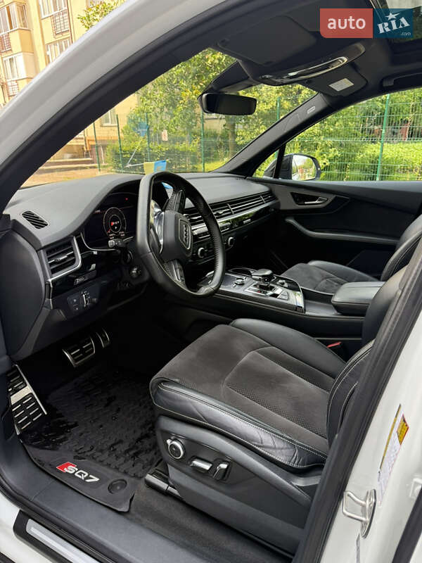 Внедорожник / Кроссовер Audi Q7 2017 в Львове
