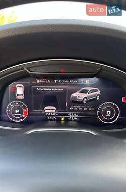 Внедорожник / Кроссовер Audi Q7 2016 в 