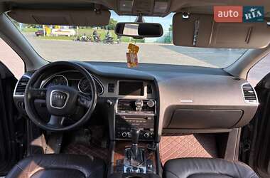 Внедорожник / Кроссовер Audi Q7 2006 в 