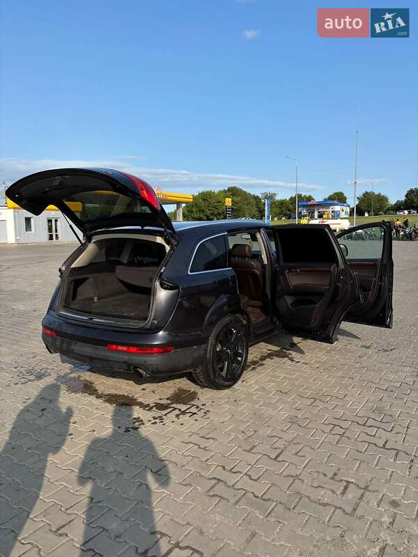 Внедорожник / Кроссовер Audi Q7 2006 в Горохове