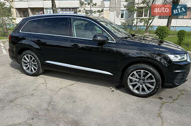 Внедорожник / Кроссовер Audi Q7 2018 в 