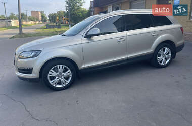 Внедорожник / Кроссовер Audi Q7 2012 в 