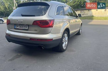 Внедорожник / Кроссовер Audi Q7 2012 в 