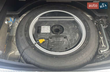 Внедорожник / Кроссовер Audi Q7 2012 в 