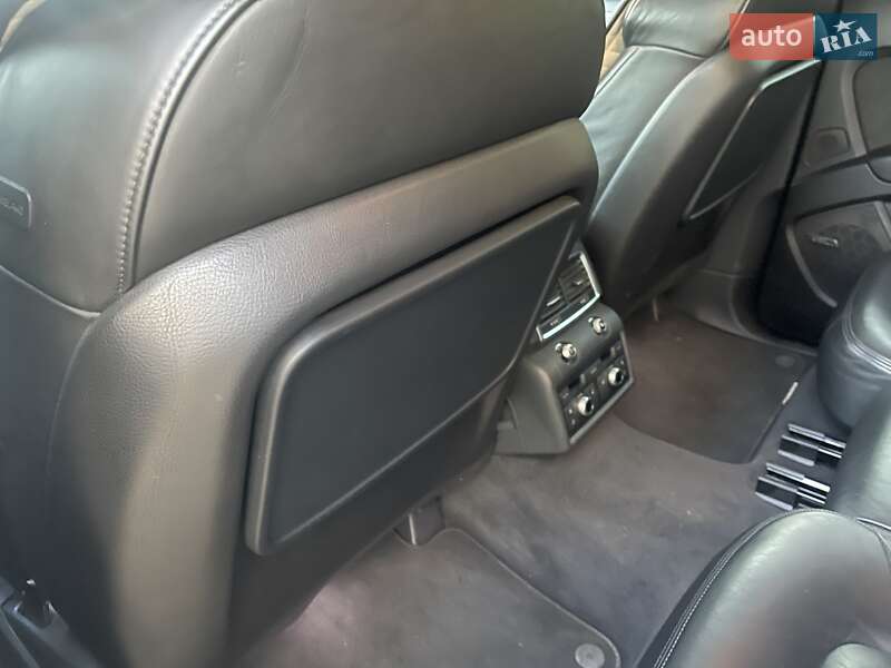 Позашляховик / Кросовер Audi Q7 2012 в Одесі