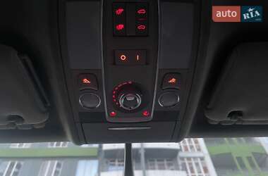 Позашляховик / Кросовер Audi Q7 2012 в 
