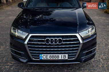 Внедорожник / Кроссовер Audi Q7 2017 в 