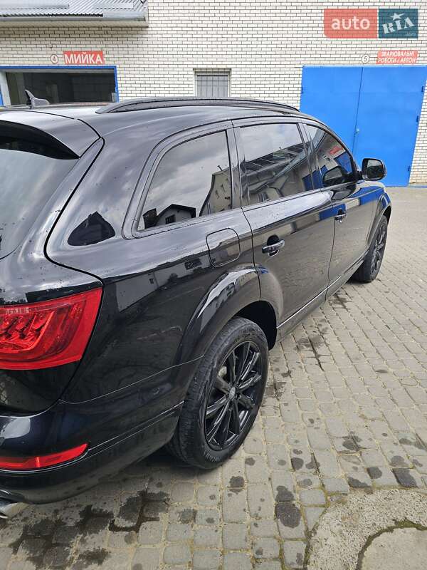 Позашляховик / Кросовер Audi Q7 2013 в Івано-Франківську