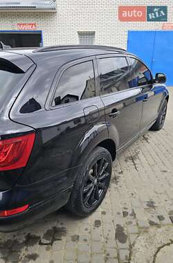 Внедорожник / Кроссовер Audi Q7 2013 в 
