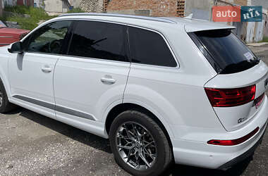 Внедорожник / Кроссовер Audi Q7 2019 в 