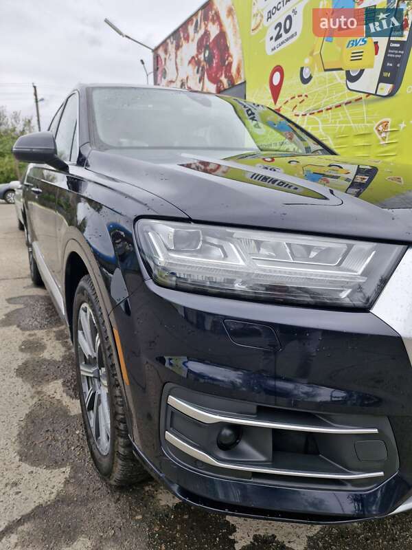 Внедорожник / Кроссовер Audi Q7 2017 в Полтаве